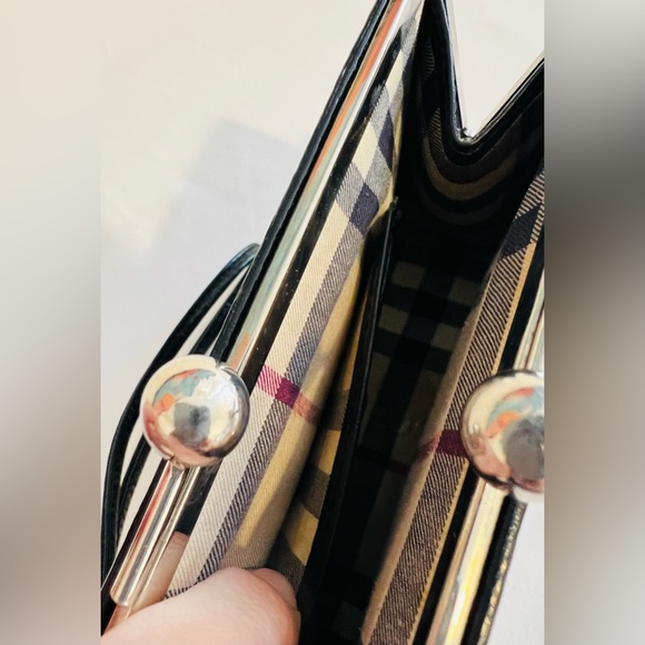 BURBERRY Alligator Embossed Wristlet - Picture 11 of 15